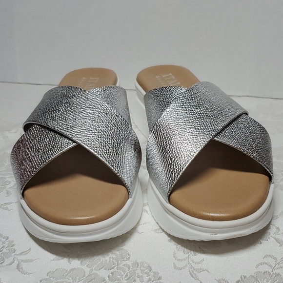 💞Italian Shoemakers Eclipse Sandals, 9 - Picture 6 of 11